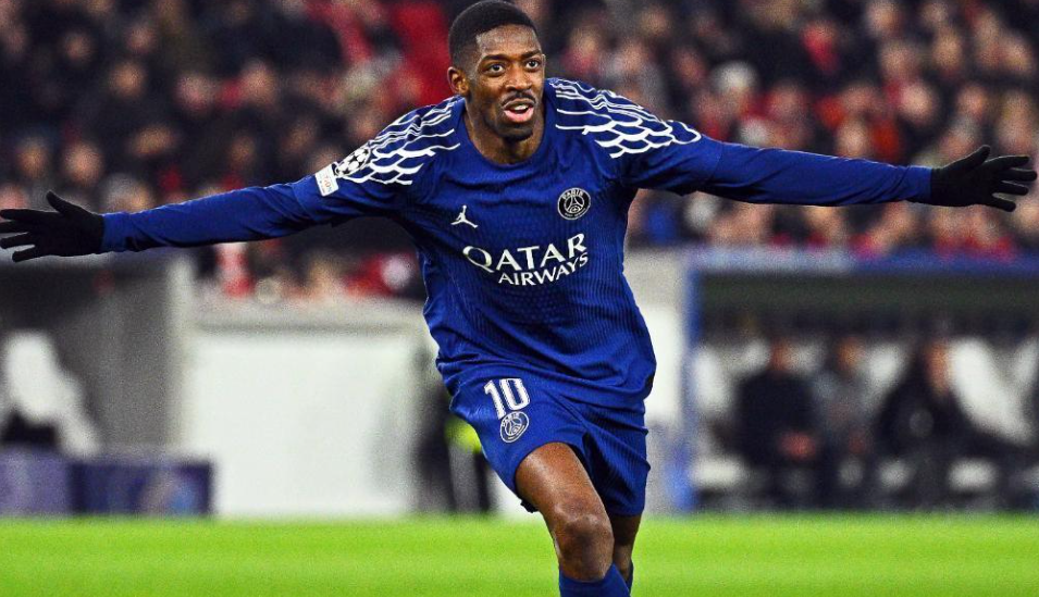 足坛众星动态：赛场内外各展风采